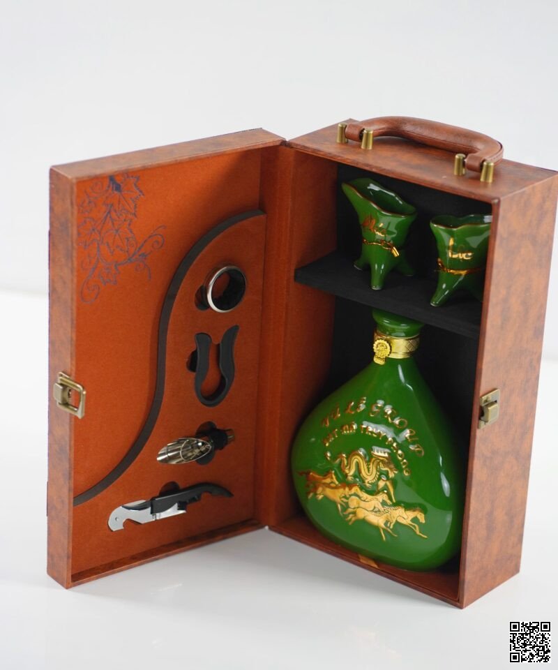 Rượu đế vương trà xanh